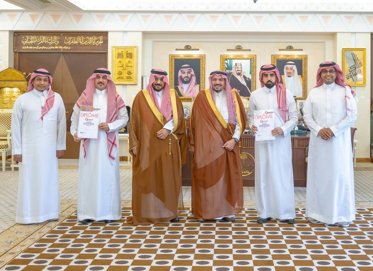 الأمير الدكتور فيصل بن مشعل يستقبل الرئيس التنفيذي لتجمع القصيم الصحي بمناسبة حصول منسوبي التجمع على ميداليتين في معرض جنيف الدولي للاختراعات 